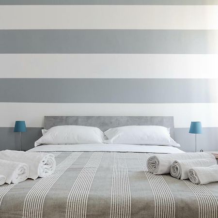 Sant'Orsola Colorful Huge Apartment Bologna Luaran gambar